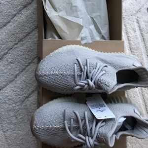 Yeezy 350 Sesame